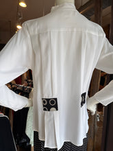 Style 3200 White/ Black Trim