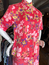 Style 3100 Short Sleeve Retro Print