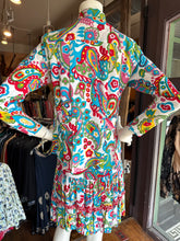 Style 3200 Mid Length Retro Print