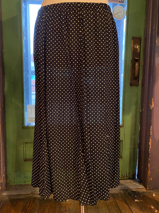 Dot Skirt with Kicky Hem!